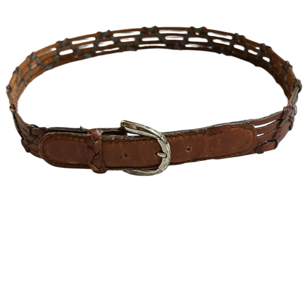 A men’s / women’s leather braided belt, Made in Uraguay. M.